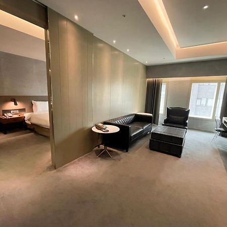 Check Inn Taipei Nanjing Exterior photo